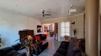 Lounges - 94 square meters of property in Dalpark