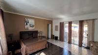 Main Bedroom - 40 square meters of property in Dalpark