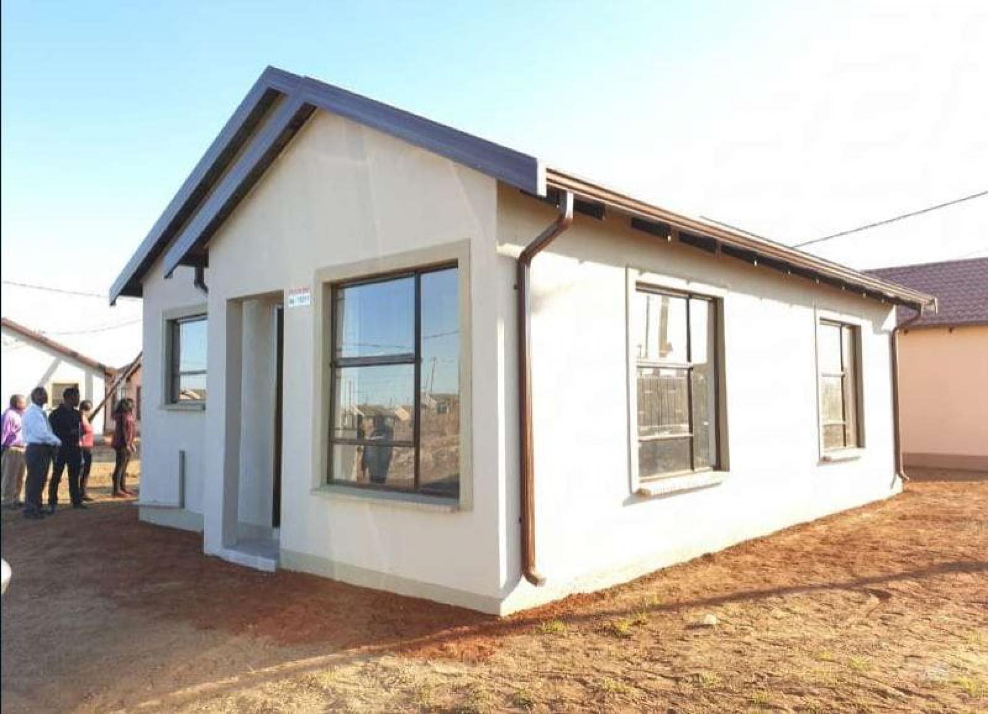  of property in Westonaria