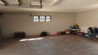 Garage of property in Geelhoutpark