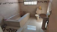 Bathroom 1 of property in Geelhoutpark