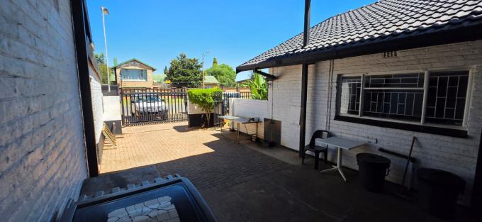 Commercial for Sale For Sale in Carletonville - MR711638