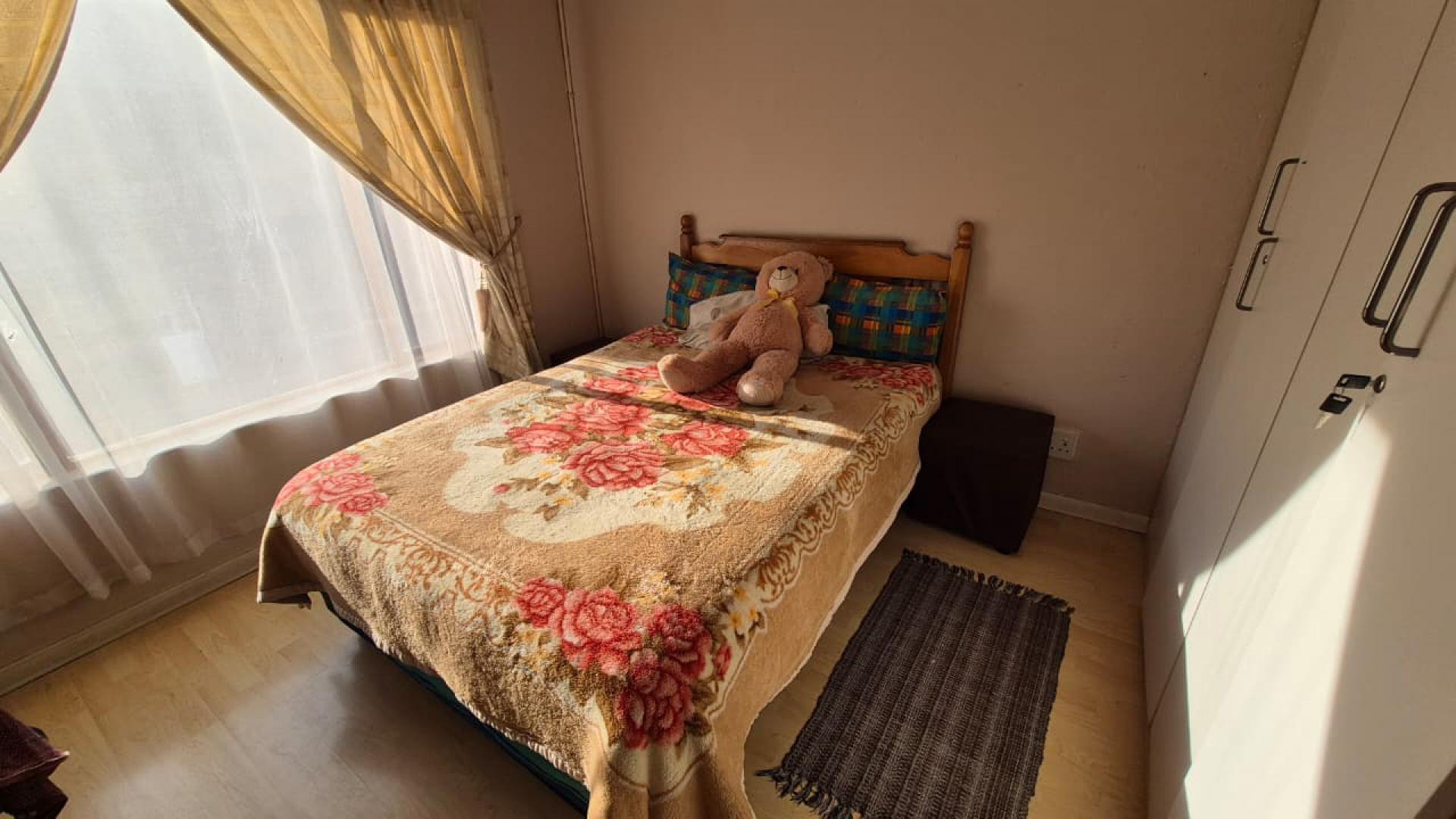 Bed Room 2 of property in New Modder