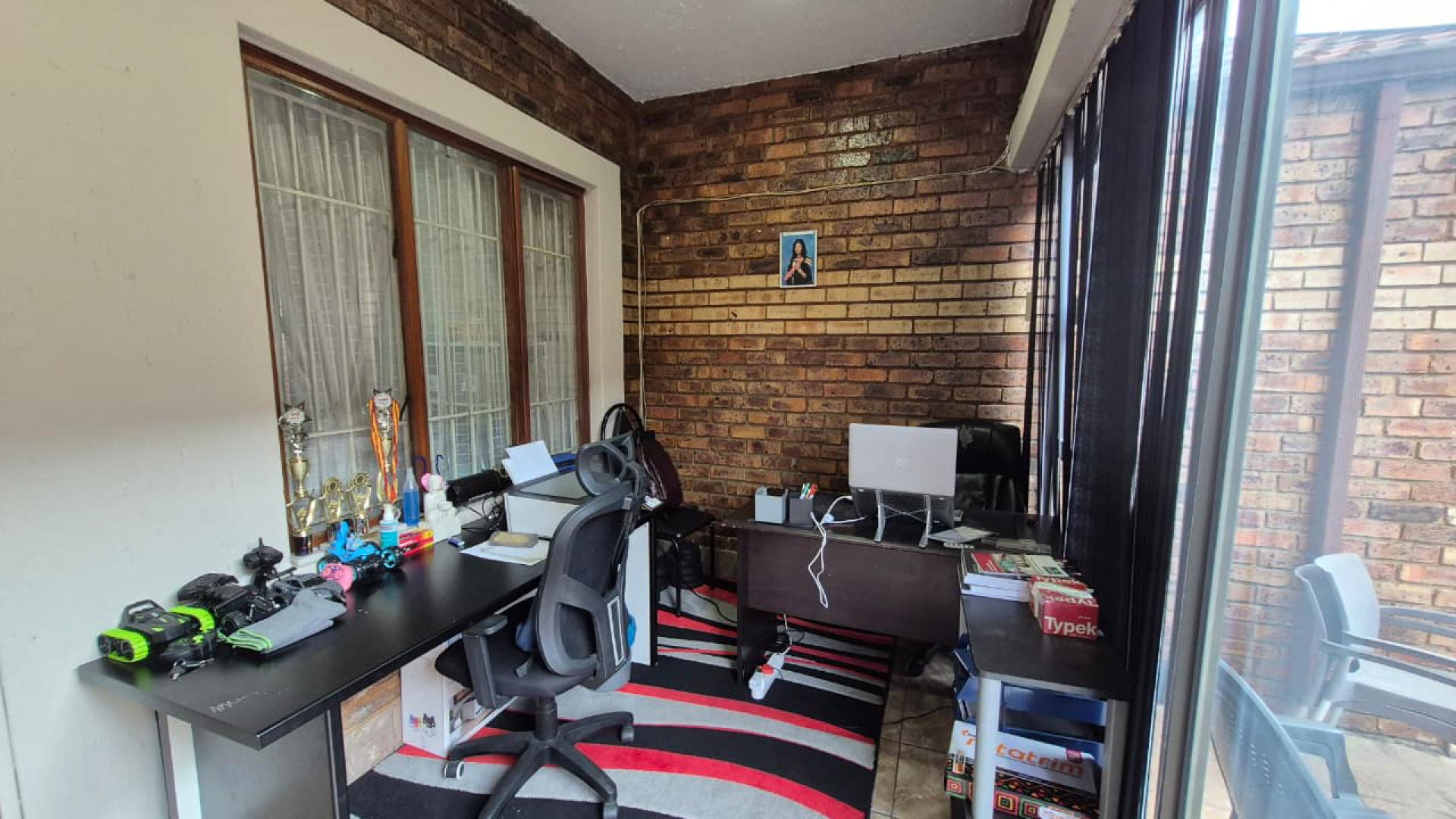 Study of property in New Modder