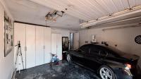 Garage - 30 square meters of property in New Modder