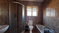 Main Bathroom - 6 square meters of property in New Modder