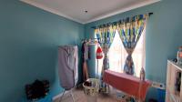 Bed Room 2 - 12 square meters of property in New Modder