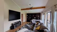 Lounges - 36 square meters of property in Constantia Kloof