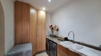 Kitchen - 26 square meters of property in Constantia Kloof