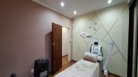 Bed Room 3 - 8 square meters of property in Constantia Kloof