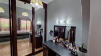 Main Bedroom - 34 square meters of property in Constantia Kloof