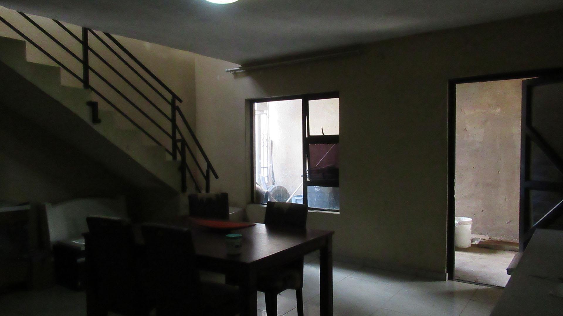 Dining Room - 21 square meters of property in Thulani
