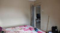 Bed Room 1 - 11 square meters of property in Thulani