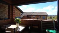 Balcony - 5 square meters of property in Erand Gardens