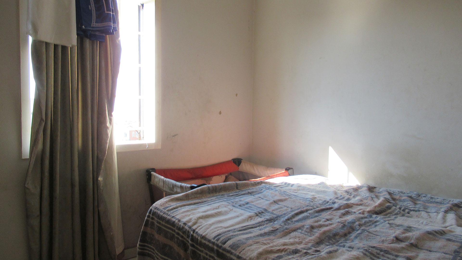 Bed Room 1 - 9 square meters of property in South Hills