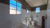 Bathroom 1 - 7 square meters of property in Krugersdorp West