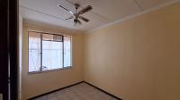 Bed Room 1 - 17 square meters of property in Krugersdorp West