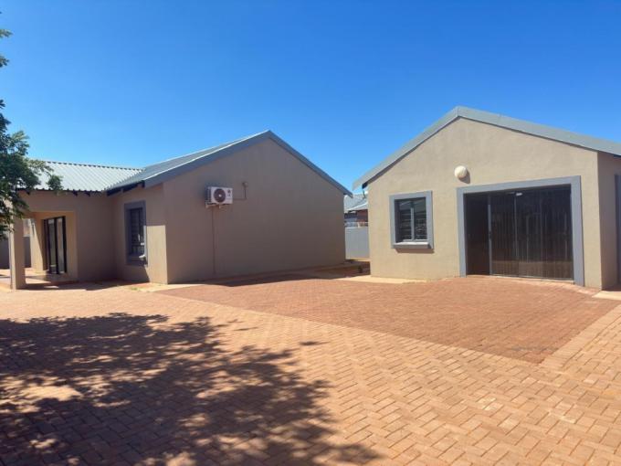 4 Bedroom House for Sale For Sale in Kathu - MR711712