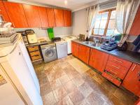  of property in Mayberry Park