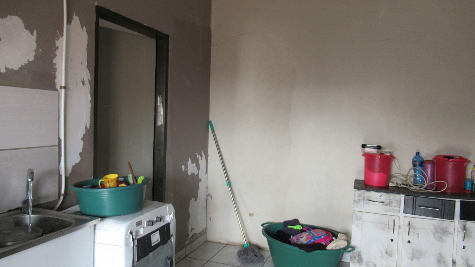 Kitchen - 12 square meters of property in Turffontein