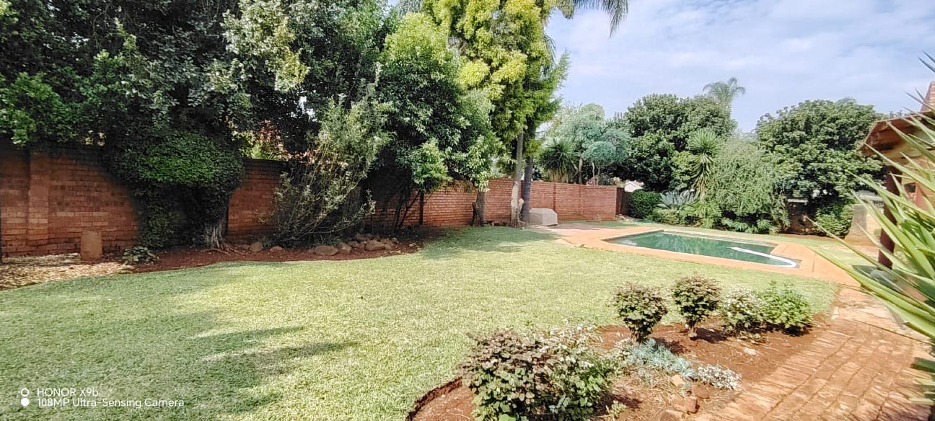  of property in Chantelle