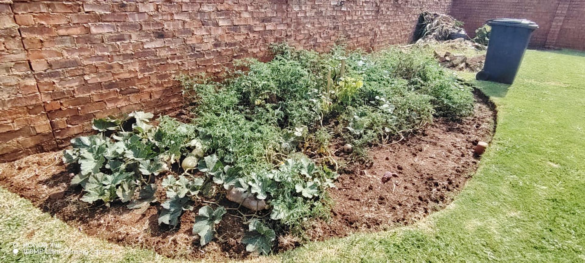  of property in Chantelle