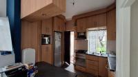 Kitchen - 12 square meters of property in Langlaagte North