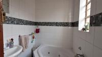Bathroom 1 - 6 square meters of property in Langlaagte North