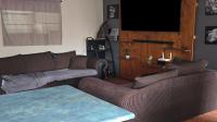 Lounges of property in Reyno Ridge