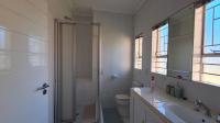 Bathroom 1 - 5 square meters of property in Farrarmere