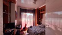 Bed Room 3 - 15 square meters of property in Farrarmere
