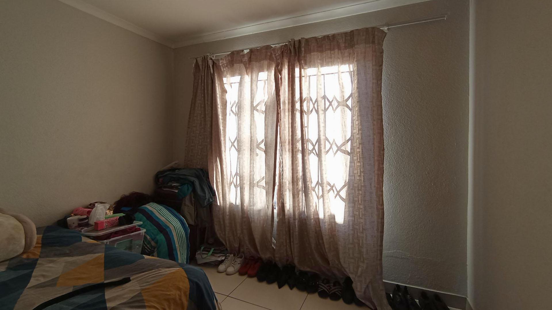 Bed Room 3 - 9 square meters of property in Elandspoort