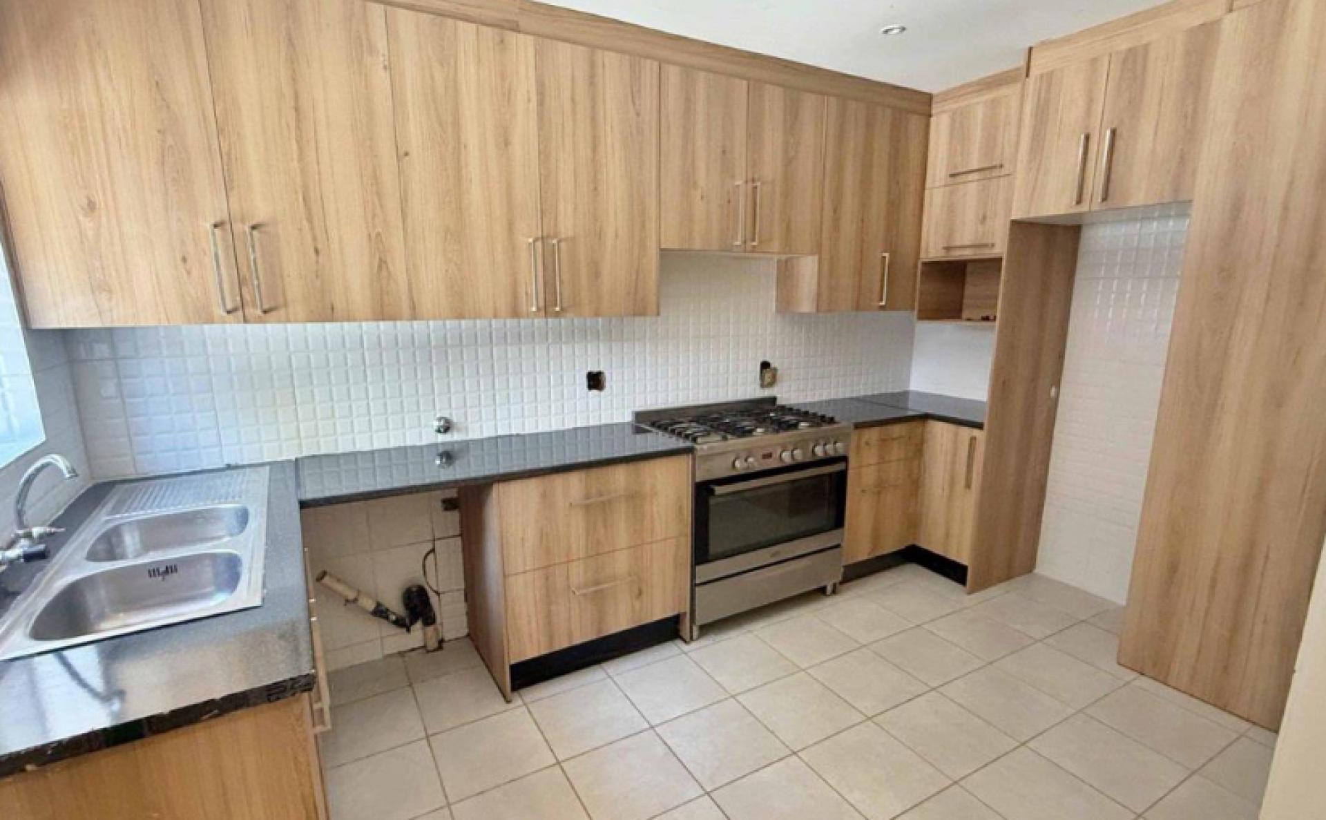  of property in Doornpoort