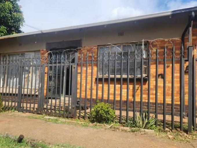 2 Bedroom House for Sale For Sale in Newlands - JHB - MR711808