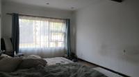 Main Bedroom - 29 square meters of property in Strubensvallei