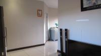 Lounges - 42 square meters of property in Strubensvallei