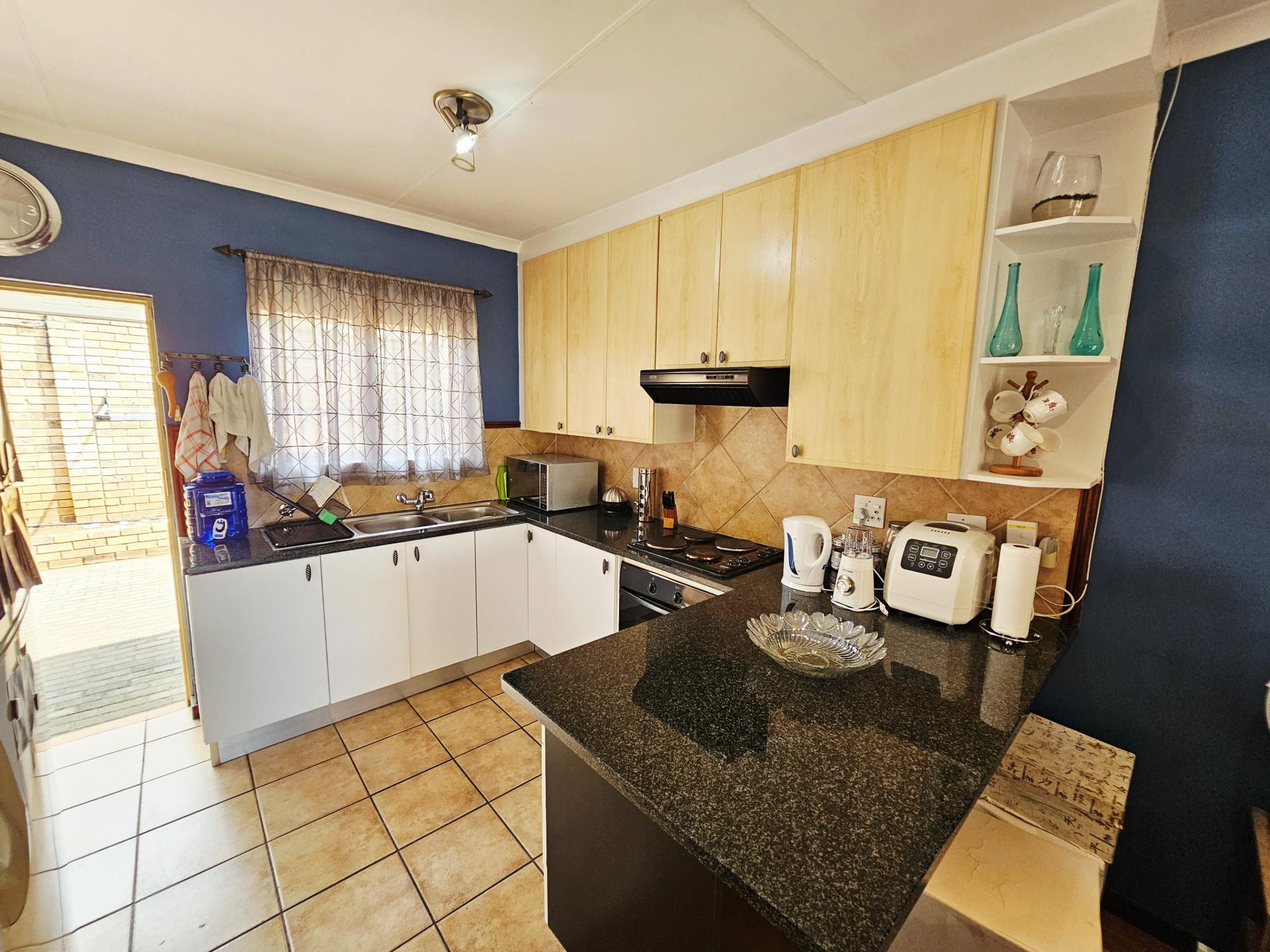  of property in Monavoni