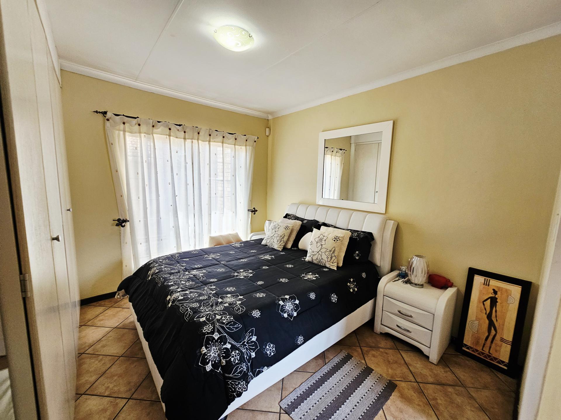 of property in Monavoni