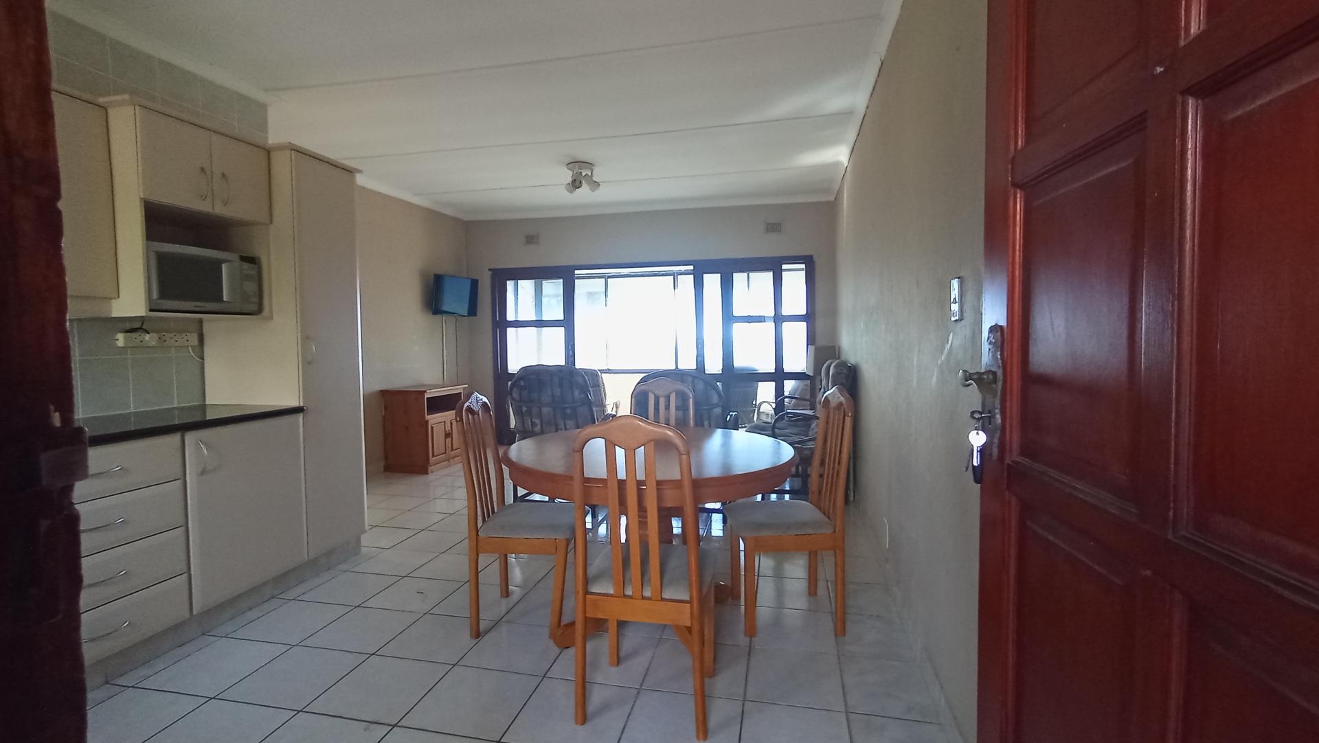 Kitchen - 10 square meters of property in St Micheals on Sea
