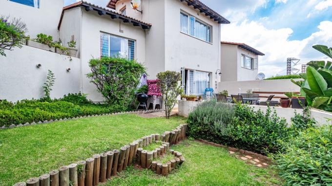 2 Bedroom Duplex for Sale For Sale in Sunnyrock - MR711857