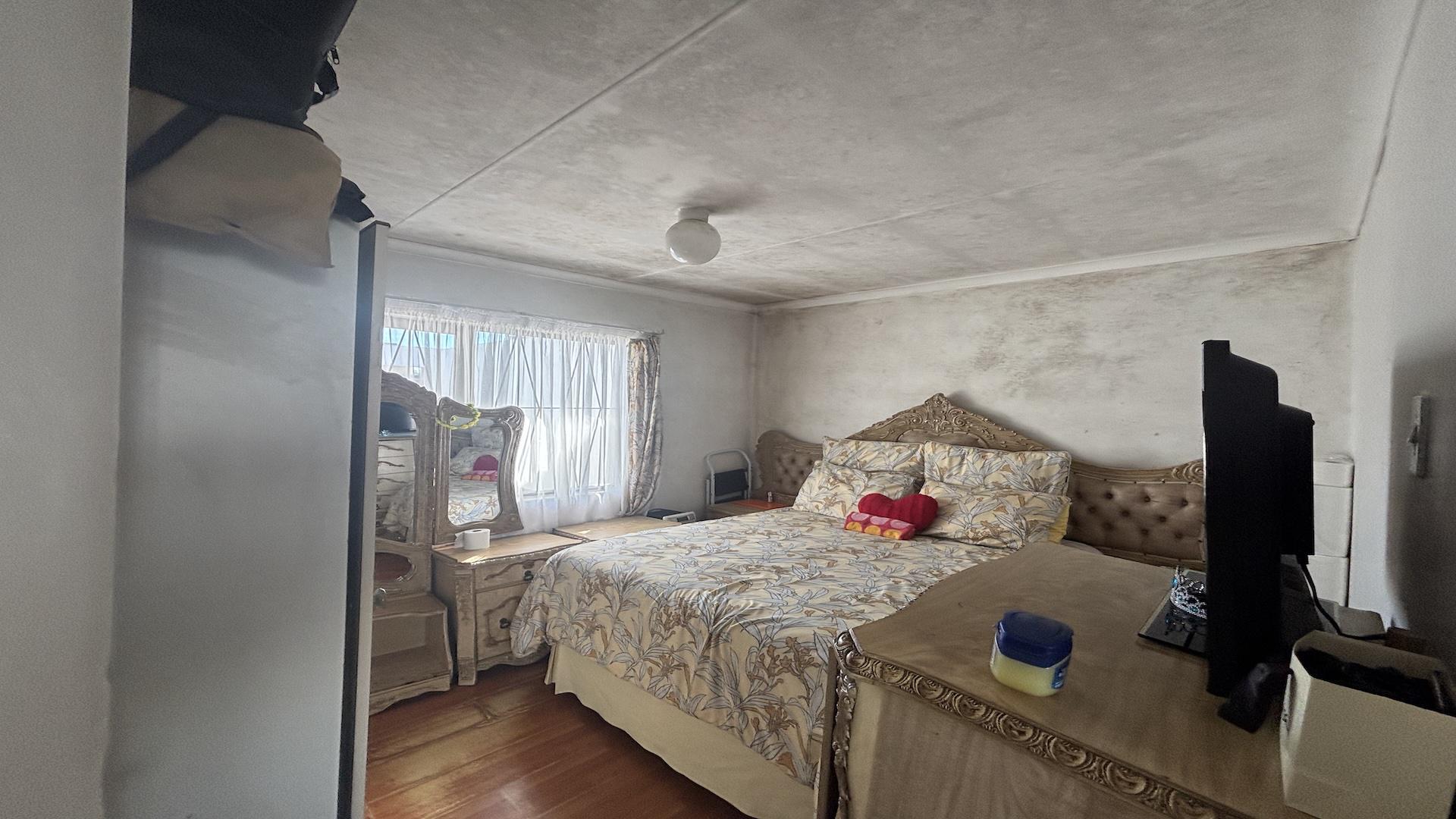 Bed Room 1 of property in East London
