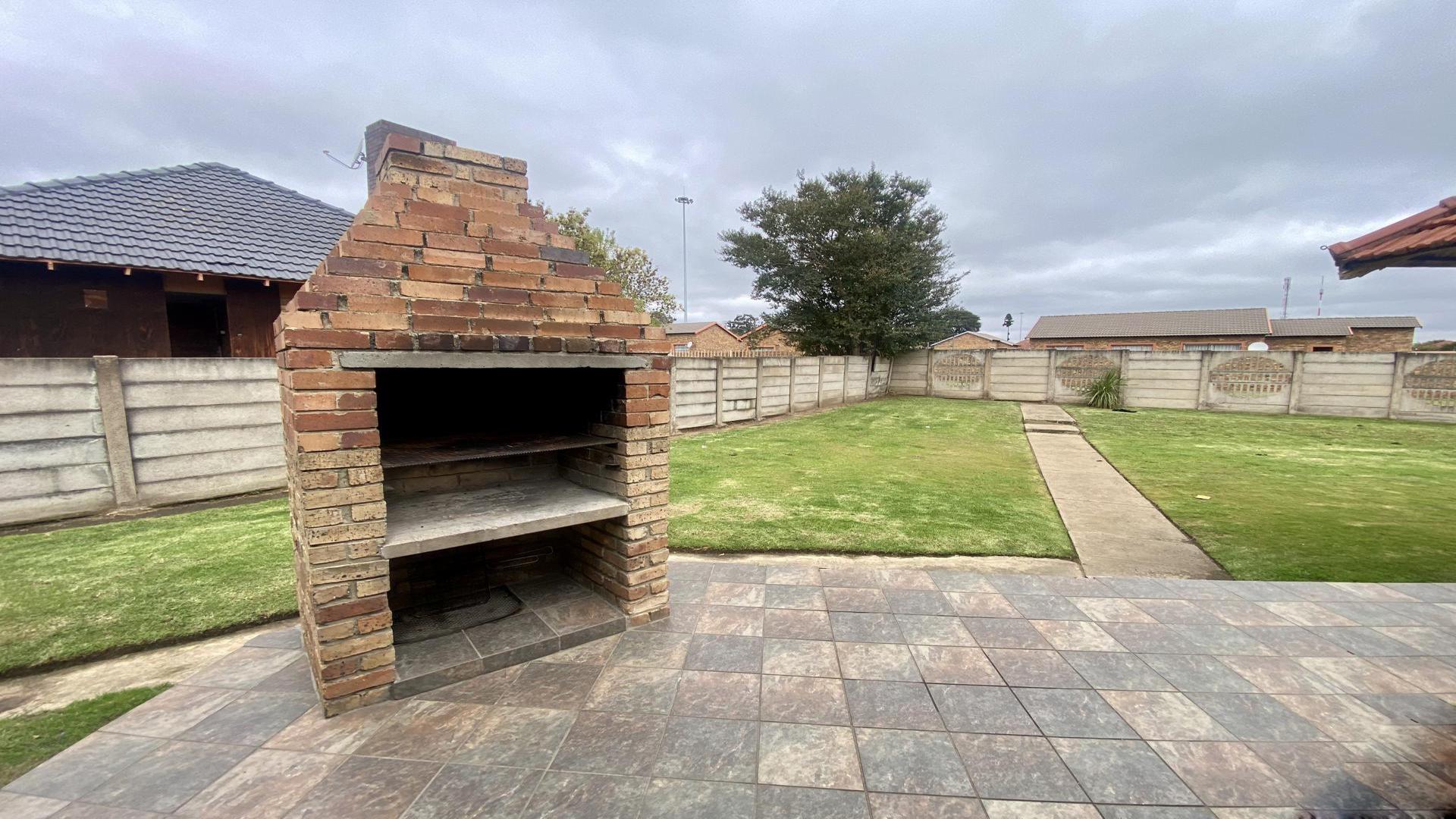 Braai Area of property in Komati