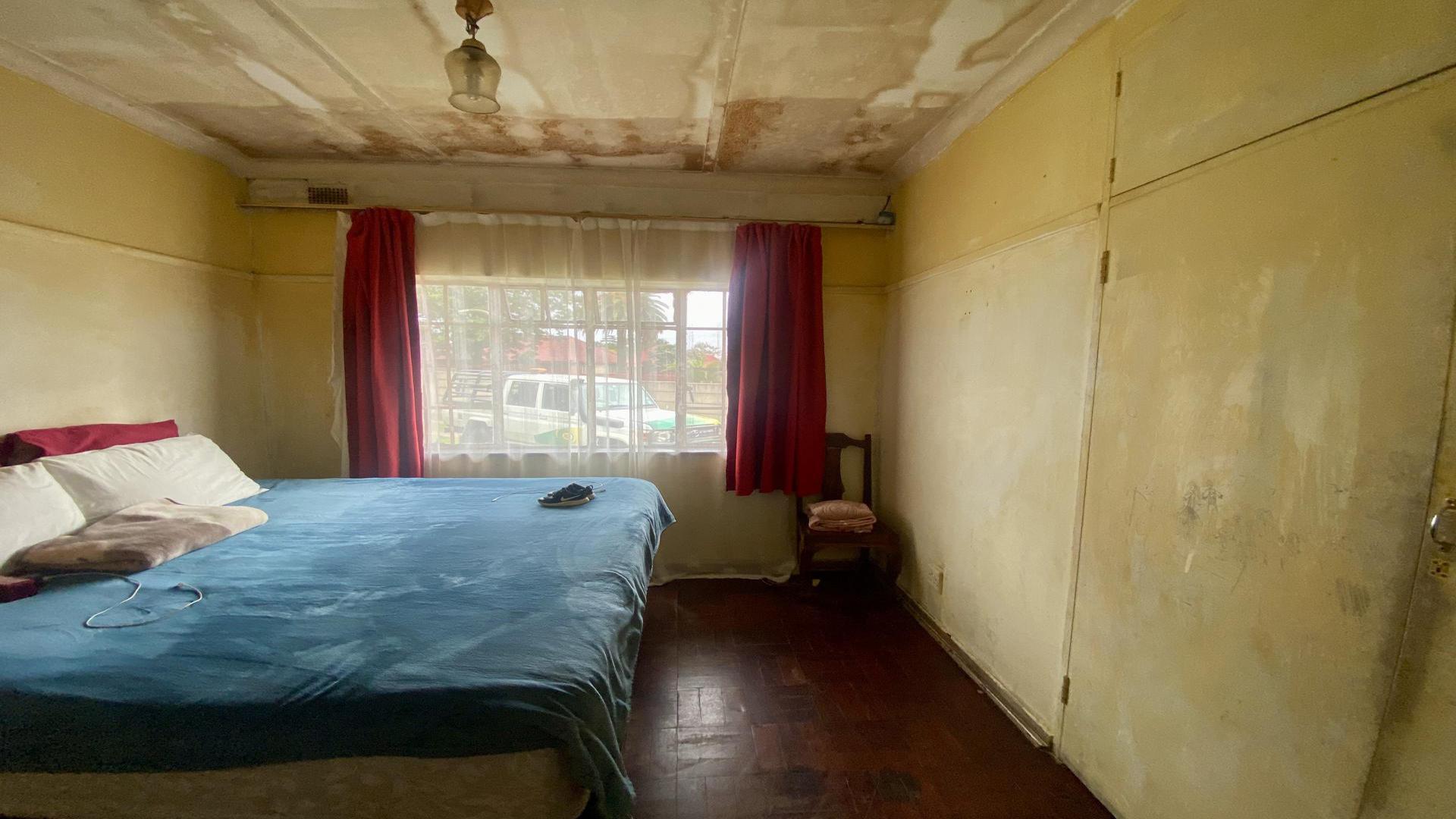 Bed Room 2 of property in Komati