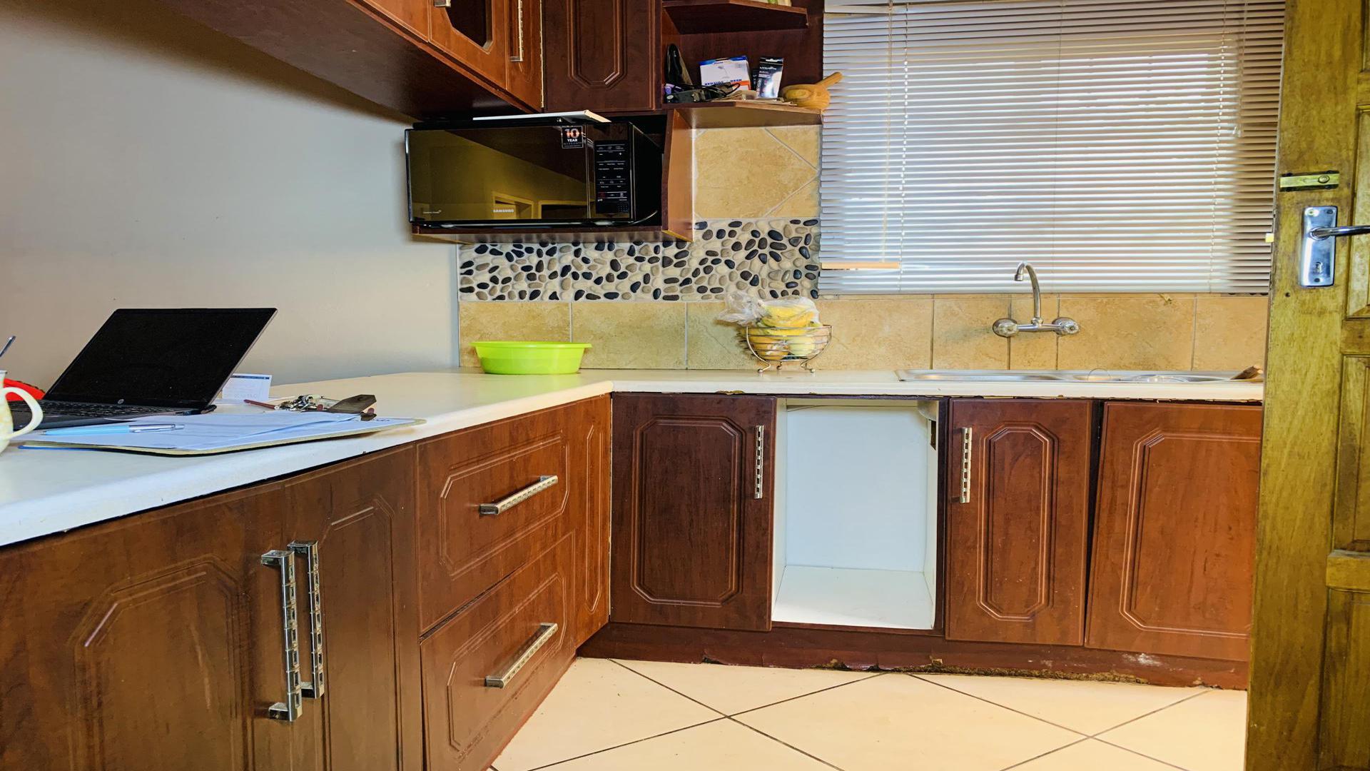 Kitchen of property in The Orchards