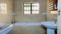 Bathroom 1 of property in The Orchards