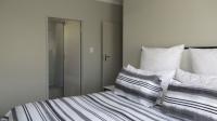 Main Bedroom - 13 square meters of property in Cosmo City