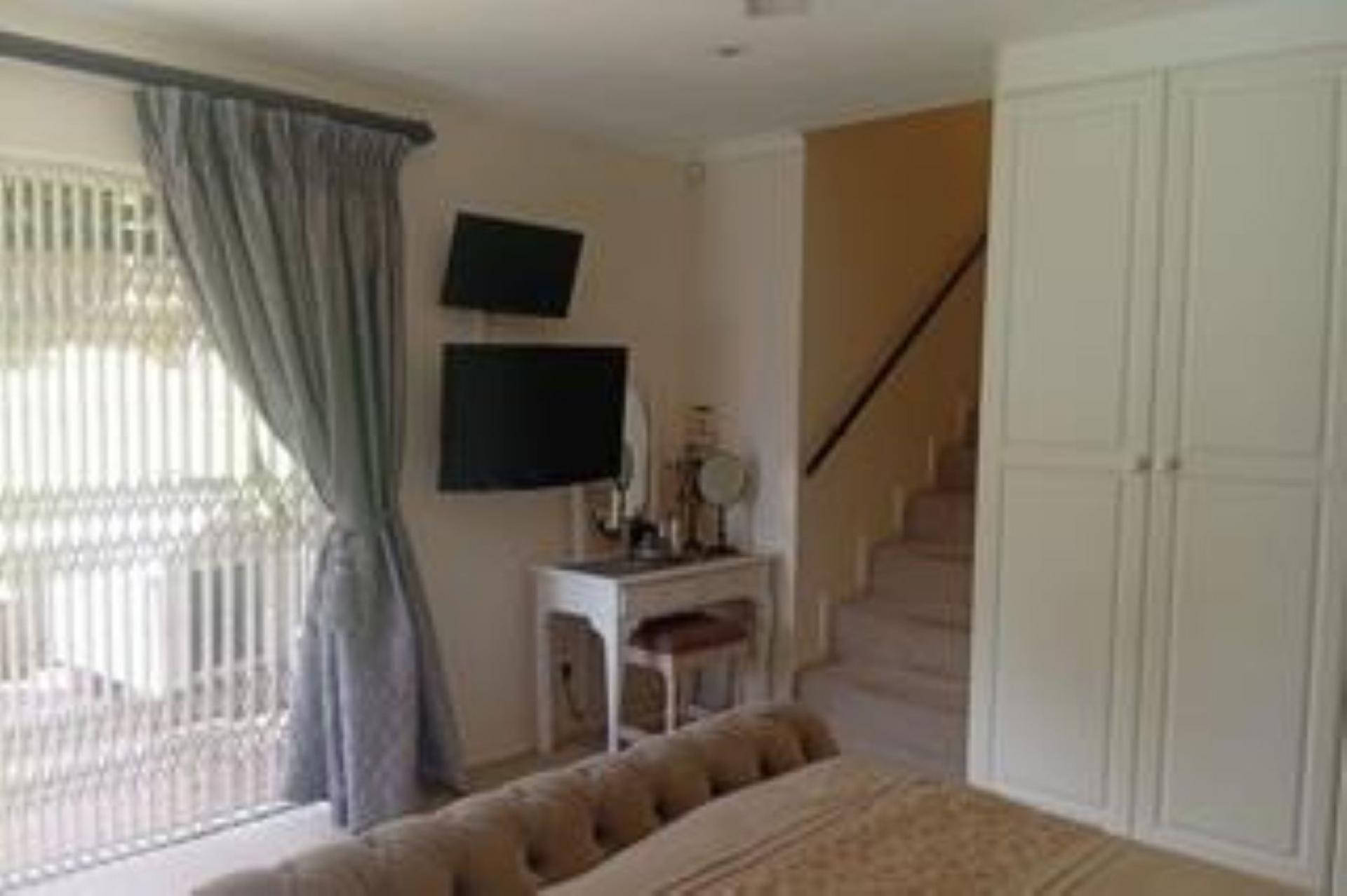  of property in Kloof 