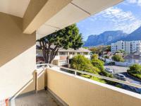 3 Bedroom 1 Bathroom Flat/Apartment to Rent for sale in Rondebosch  