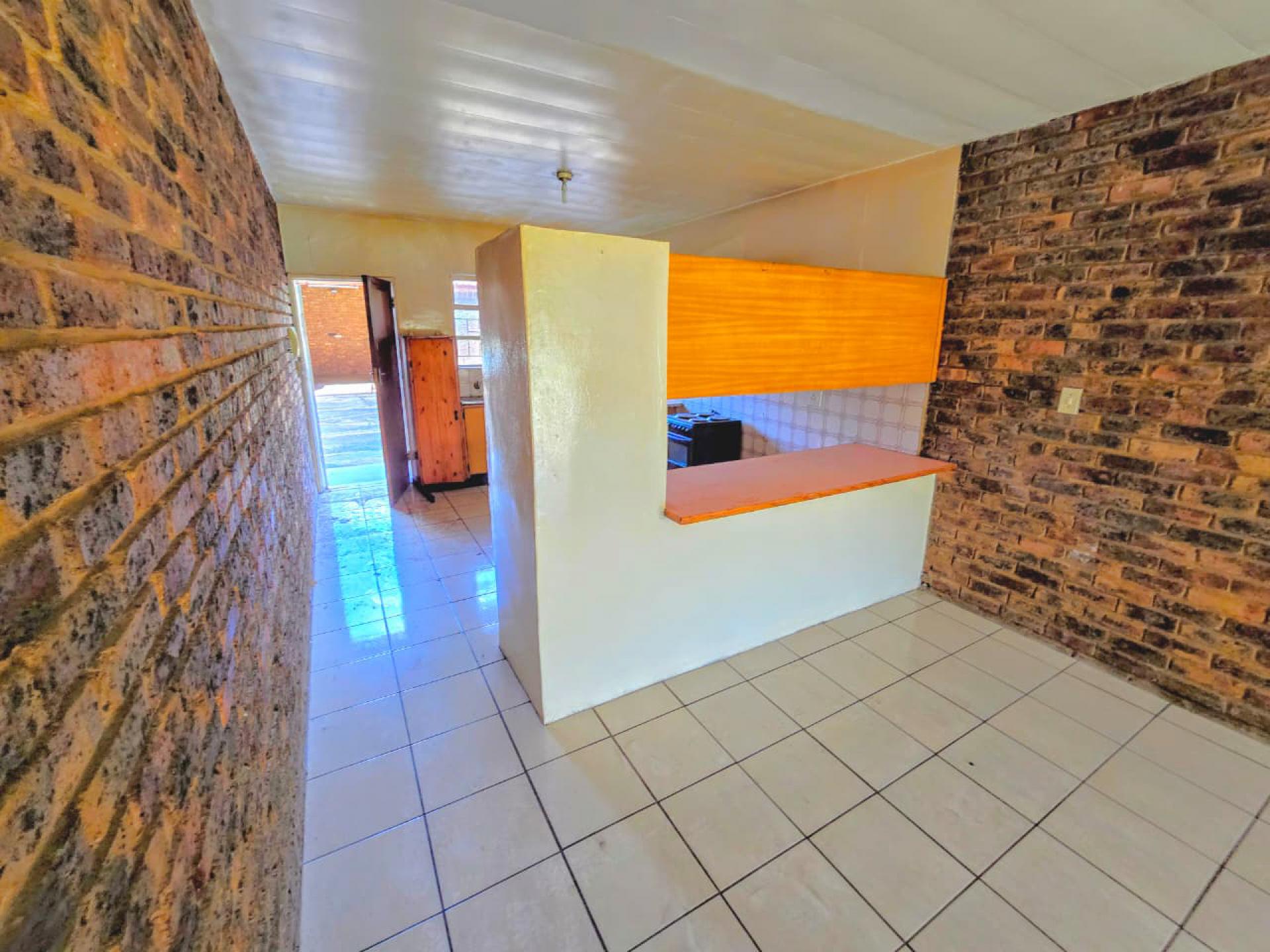  of property in Wolmer