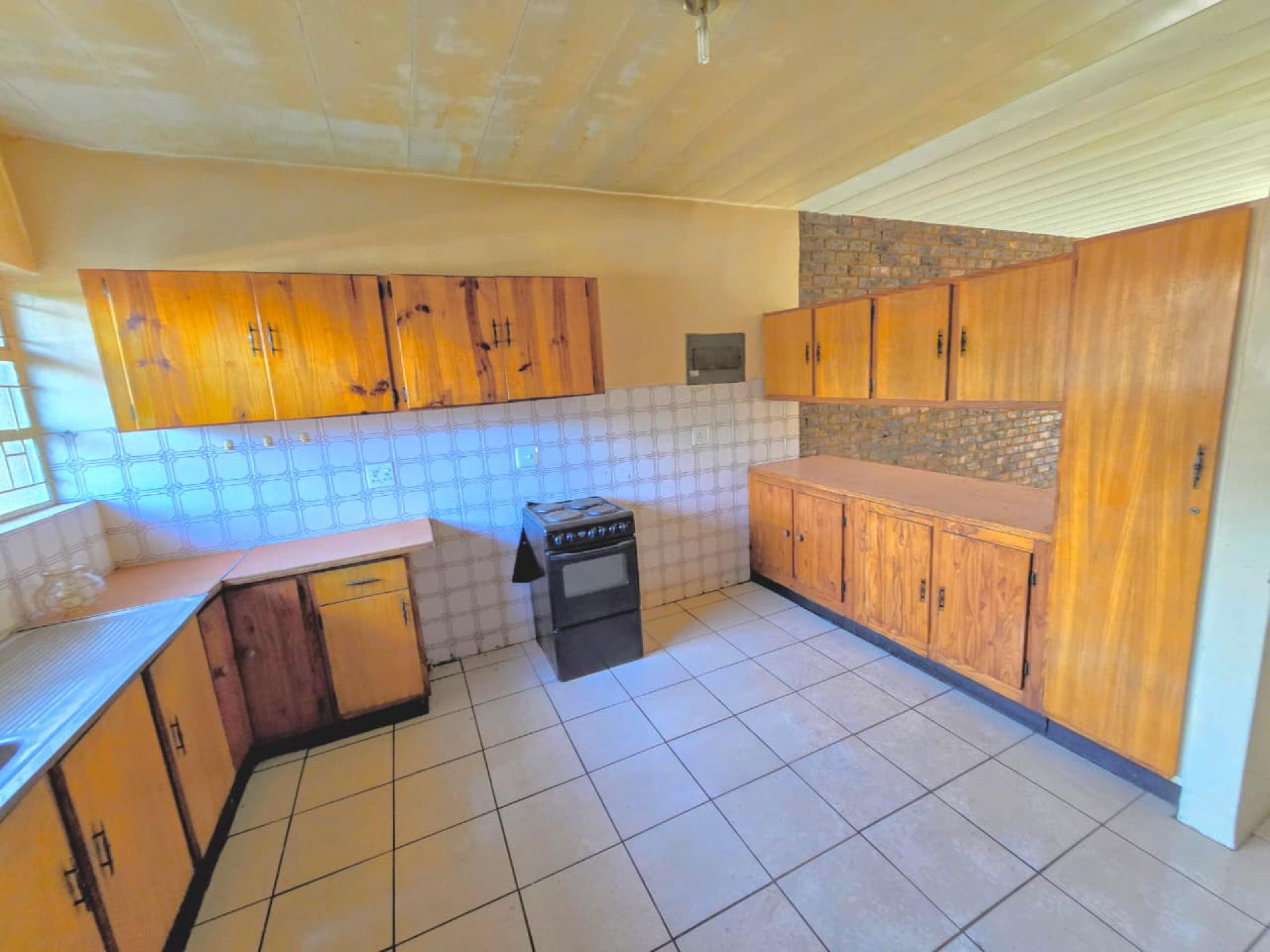  of property in Wolmer